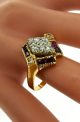 0.80ct Ruby & 0.30ct Diamond Art Deco Style Dress Ring -18ct Gold 7.3g