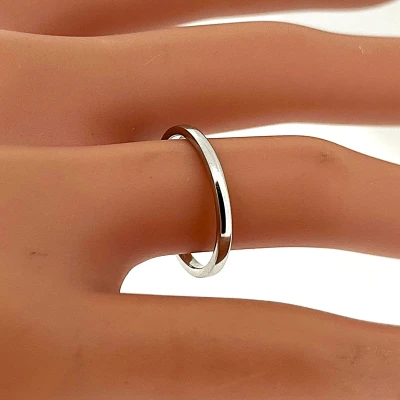 9ct White Gold 2mm Courted Wedding Band 1.7g