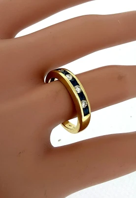 0.30ct Sapphire & 0.25ct Diamond 18ct Gold Eternity/Wedding Band 4.8g