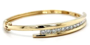 1.99ct Diamond & 14ct Gold Cross Over Bangle 17.4g 7.5 Inch