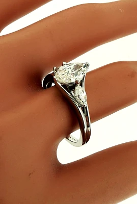 1.39ct Marquise Diamond & 18ct White Gold Solitaire/Trilogy Ring 4.2g