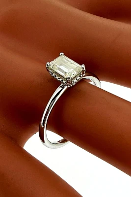 0.95ct Diamond & Platinum Solitaire Ring 2.48g