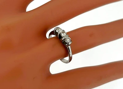 0.50ct Diamond & 18ct White Gold Trilogy Ring 4.1g