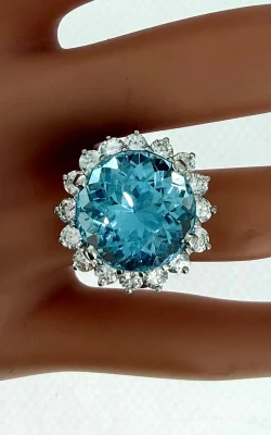 13.50ct Aquamarine & 2.06ct Diamond Dress Ring-18ct White Gold 10g