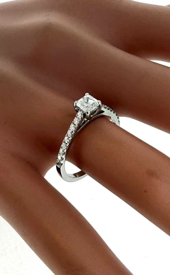 0.88ct Diamond & Platinum Solitaire Ring 3.4g