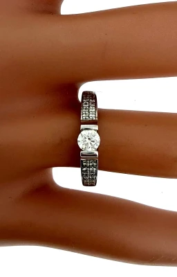 0.50ct Diamond & 18ct White Gold Solitaire Ring  2.5g