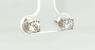 0.62ct Diamond & 18ct White Gold Solitaire Stud Earrings 1.2g
