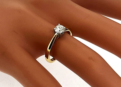 0.35ct Diamond Solitaire Ring 18ct Yellow & White Gold 3.9g