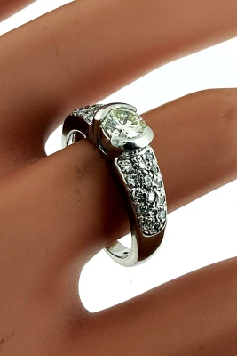 1.00ct Diamond & Platinum Solitaire/Dress Ring 7.4g