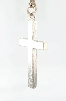 Sterling Silver Plain Cross Pendant 2.8g ( 30 x 25 x 2.4mm )