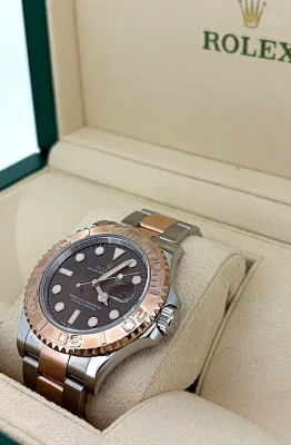 Rolex 40mm YachtMaster 18ct Gold & Stainless Steel CHOCOLATE DIAL 2022 Box & Papers UNWORN Model 126621