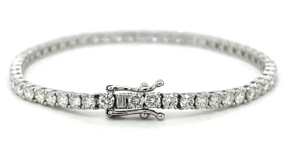 4.57ct Diamond & 18ct White Gold Tennis Bracelet 8.0g 7.5 Inch