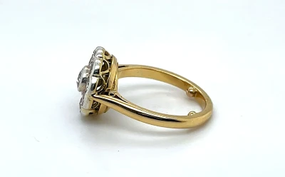 1.30ct Diamond & 18ct Diamond Cluster Ring 5.5g