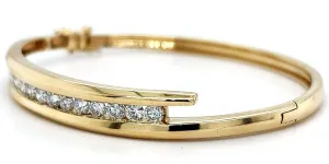 1.99ct Diamond & 14ct Gold Cross Over Bangle 17.4g 7.5 Inch