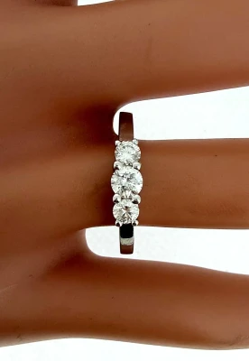 0.50ct Diamond & 18ct White Gold Trilogy Ring 3.7g