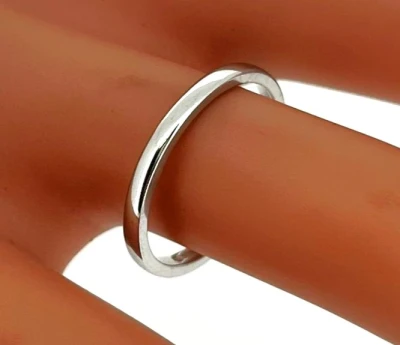 9ct White Gold 2mm Slight Court Wedding Band 1.8g