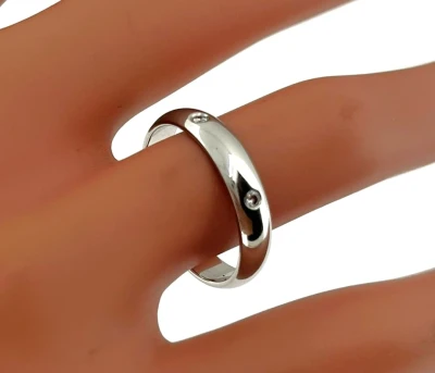 0.06ct Diamond & Platinum D Shape 4mm Wedding Band 5.0g