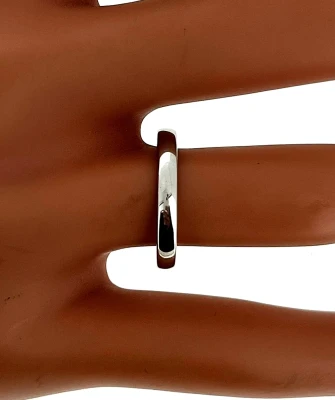 2.5mm Slight Court Wedding Band 9ct White Gold 2.1g