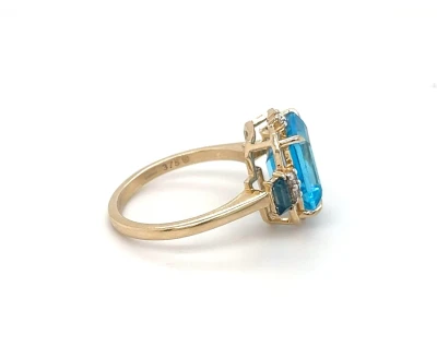 6.00ct Topaz & 9ct Gold Dress Ring 3.7g