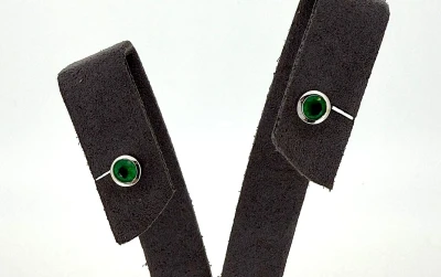 0.84ct Emerald & 9ct White Gold Stud Earrings 1.0g