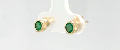 0.84ctEmerald & 9ct Gold Stud Earrings 1.0g