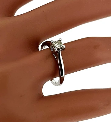 0.42ct Diamond & 9ct White Gold Solitaire Ring 2.5g