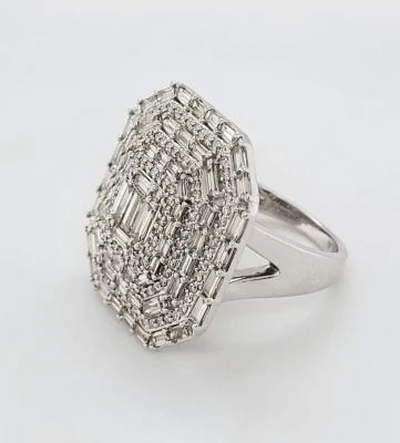 2.60ct Natural Diamond & 9ct White Gold Dress Ring 10g