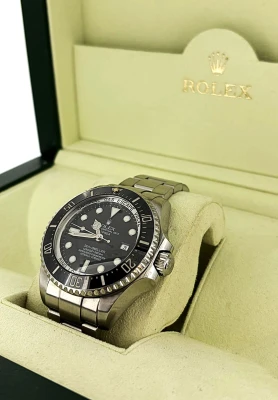Rolex 42mm Sea-Dweller Stainless Steel 2011 Box & Papers Model|: 116660