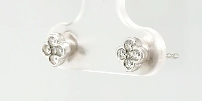 0.25ct Diamond & 18ct White Gold Clover Style Stud Earrings 1.0g