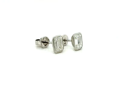 2.07ct Lab Grown Diamond & 9ct White Gold Solitaire Stud Earrings 1.7g