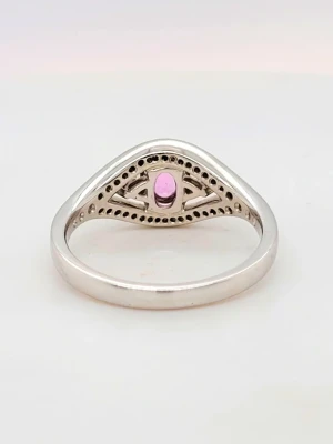 1.00ct Pink Sapphire & 0.65ct Diamond/Platinum Ring 7.1g
