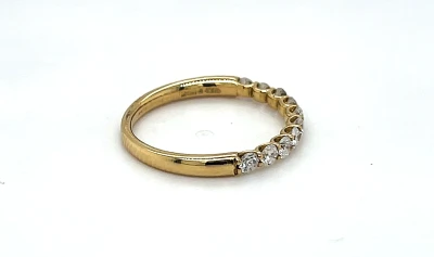 0.50ct Diamond & 18ct Gold Half Eternity Ring 1.8g