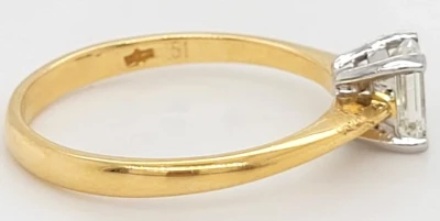 0.50ct Diamond & 18ct Gold Solitaire Ring 2.3g Size L1/2