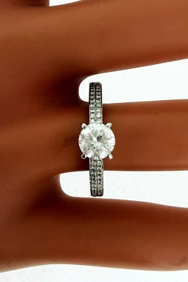 1.00ct Diamond & 18ct White Gold Solitaire Ring 2.7g
