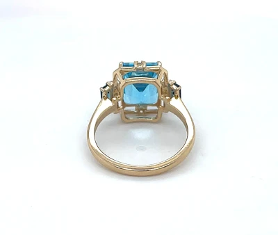 6.00ct Topaz & 9ct Gold Dress Ring 3.7g