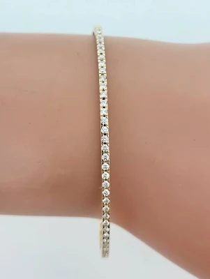 0.53ct Diamond & 18ct Gold Twist/Flex Bangle 8g