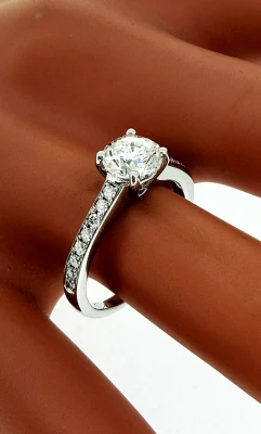 1.30ct Diamond ( GIA) & 18ct White Gold Solitaire Ring 3.7g