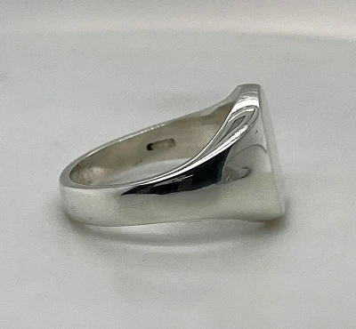 Sterling Silver Signet Ring 9.3g