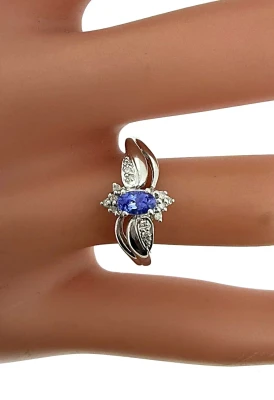 0.25ct Tanzanite & Diamond 18ct White Gold Dress Ring 3.3g