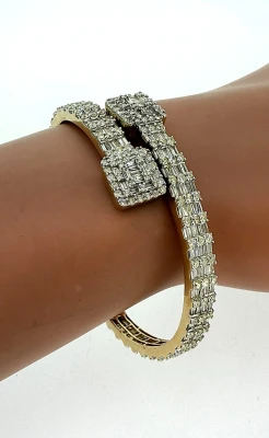 4.50ct Diamond & 14ct Gold Cross Over Bangle 26.3g