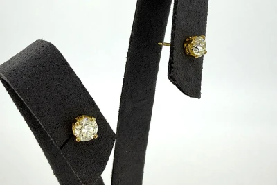 1.04ct Diamond & 18ct Gold Solitaire Stud Earrings 1.3g