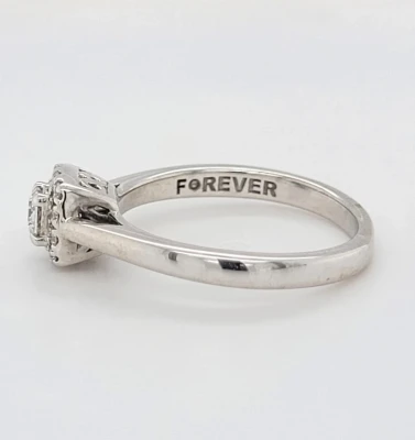 0.25ct Diamond & 18ct White Gold Halo/Solitaire Ring 3.0g Size J