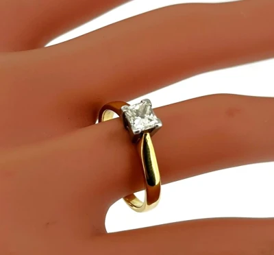 0.50ct Diamond & 18ct Gold Solitaire 4.0g
