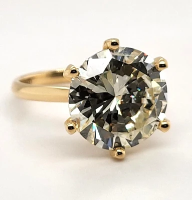 7.75ct Diamond & 18ct Gold Solitaire Ring 5.4g