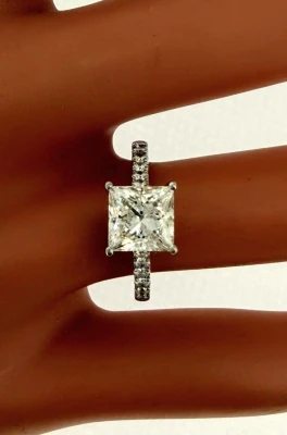 2.31ct Diamond & Platinum Solitaire Ring 3.9g