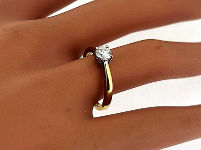 0.35ct Diamond Solitaire Ring 18ct Yellow & White Gold 3.9g