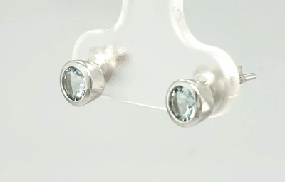 0.56ct Aquamarine & 9ct White Gold Stud Earrings 1.0g