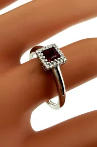 Ruby & Diamond 18ct White Gold Halo Solitaire Ring 4.0g