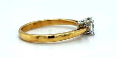 0.50ct Diamond & 18ct Gold Solitaire Ring 3.3g
