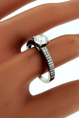 1.00ct Diamond & 18ct White Gold Solitaire Ring 2.7g